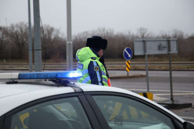 Полицейский помог экстренно доставить тяжелобольную женщину в больницу